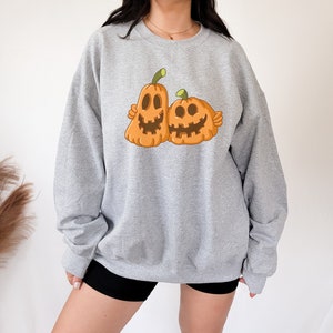 Pumpkin Crewneck Halloween Sweatshirt Vintage Style Halloween Crewneck Fall Sweatshirt Fall Crewneck Oversized Sweatshirt Cute Halloween Top