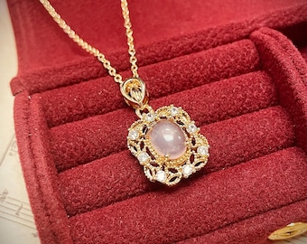 Vintage Elegant Ruby Red Oval Charm Necklace
