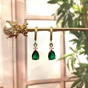 Vintage Emerald Green Jewel Teardrop Huggie Hoop Earrings