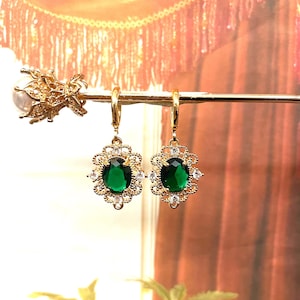 Vintage Elegant Emerald Oval Gold Charm Huggie Hoop Earrings