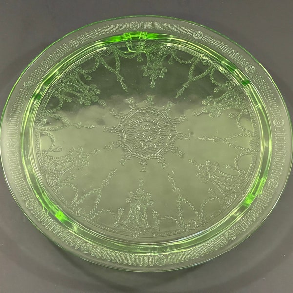 Anchor Hocking Cameo Green Depression Glass Cake Plate