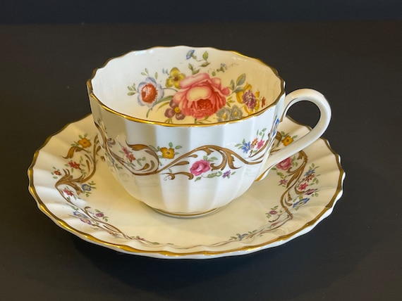 Royal worcester top tea cup