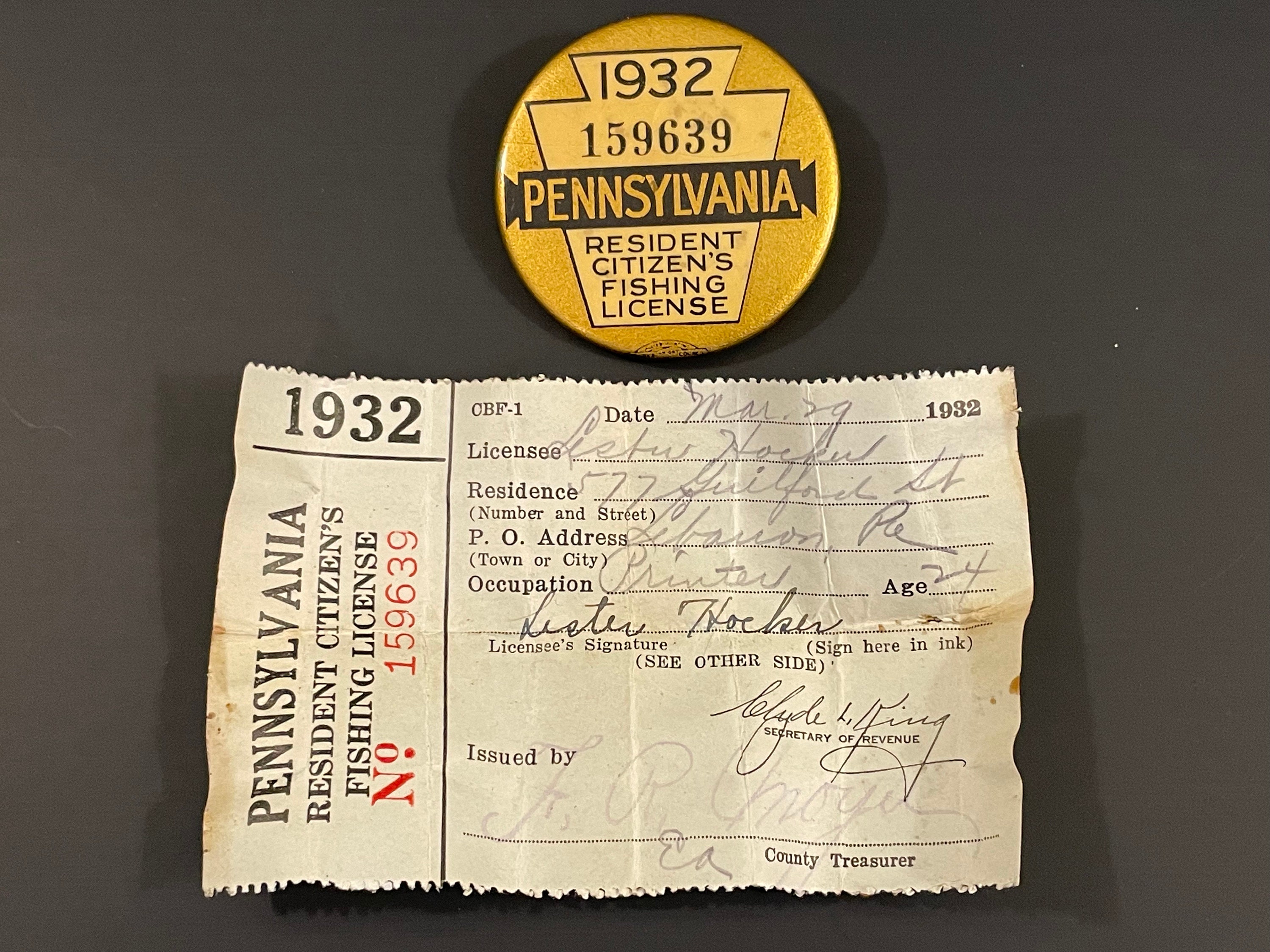 1932 Pennsylvania Fishing License Pin Back 