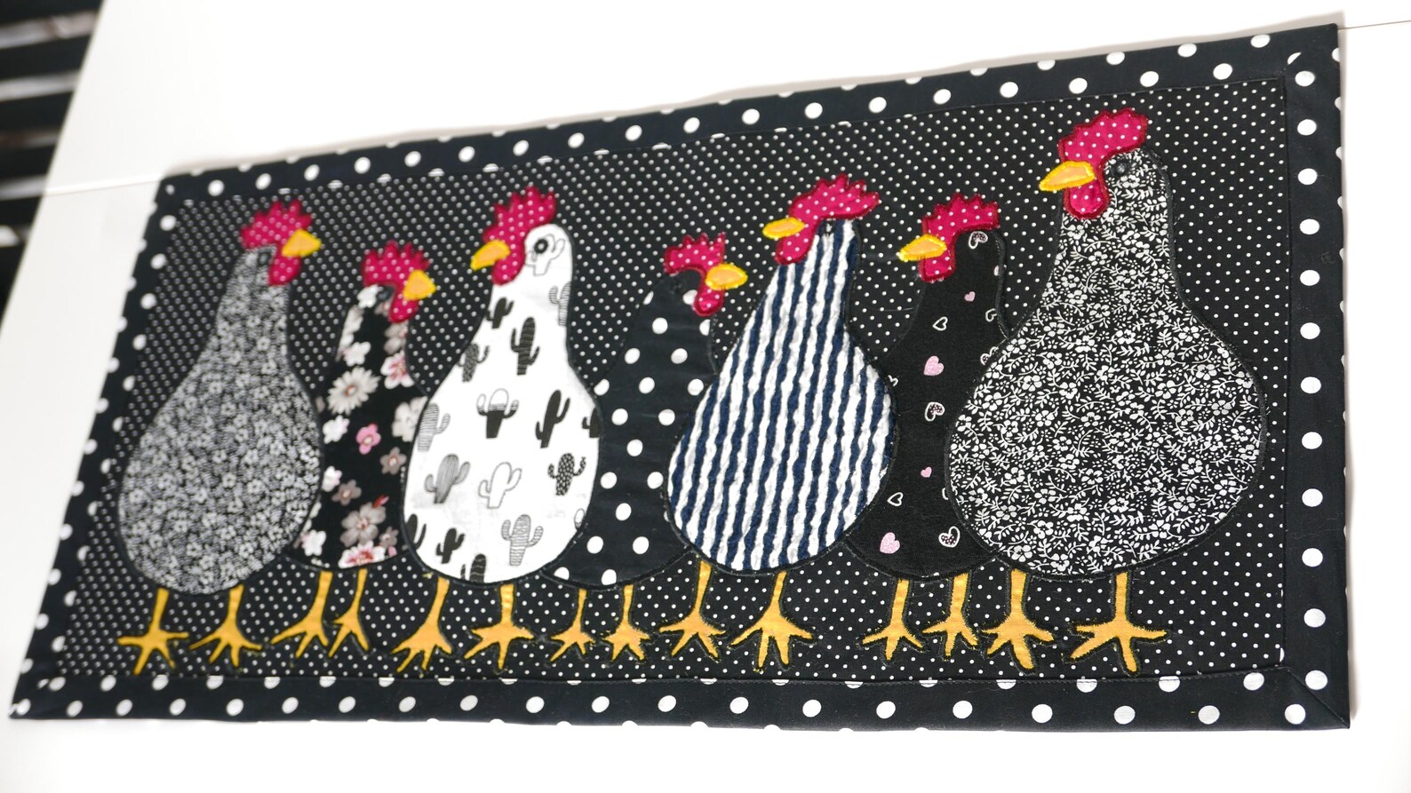 Chicken Appliqué Table Runner Sewing Pattern: Beginner-friendly (PDF ...
