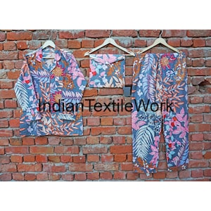 Cotton Pajama Set: Leaf Print Sleepwear Suit