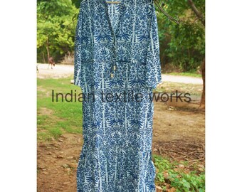 Block Flower Print Cotton Dress: V-Neck Summer Day Wear