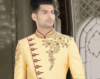 Broderad Sherwani-brudgumsoutfit: Indisk bröllopsfestkläder