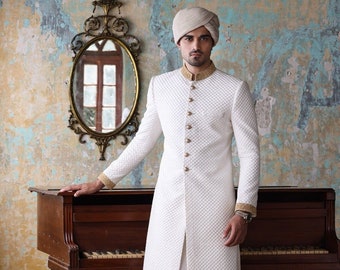 Madhu Couture Nueva colección étnica de Sherwani blanco indio, conjunto de boda de diseñador Indowestern Sherwani para hombre.