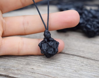 Black Tourmaline Necklace, Black Tourmaline Pendant, Protection Crystal Necklace, Grounding Healing Spiritual Energy Protection Root Chakra