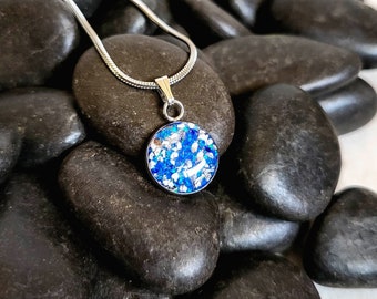 Collier commémoratif Opal Cremains pour animal de compagnie : bijoux en acier inoxydable et cendres