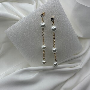 Pearls and Gold Dangle Earrings