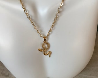 Snake Necklace, Serpent Pendant, Gold Snake Necklace, Dainty Snake Charm Pendant Necklace, Snake Jewelry, Gift for Her, Gold Jewelry