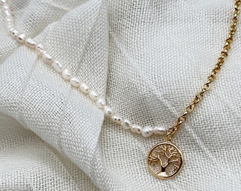 Half Chain Pearl Necklace