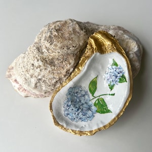 Oyster Shell Ring Dish, Trinket Dish, Oyster Shell Ring Bridal, Gift For Bridesmaid or Mother, Newlywed Gift, Shell Jewelry Dish, Hydrangea