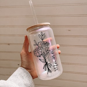 Personalized Glass Cup | Mama | Beer Can Glass | With Lid and Straw Included | Personalizable | Gifts |