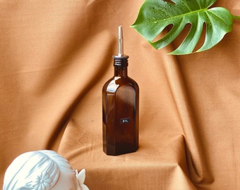 Designer Braunglas Öl/Essig/Dressing Spender mit Wunsch-Etikett – 250 ml – BPA-Frei, Bernstein Industrial