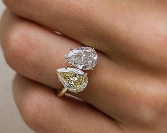 1 CT Solitaire Round Cut Simulated Diamond Crossover Engagement Ring Yellow Gold FinishAnniversary RingParty WearFunctional Ring