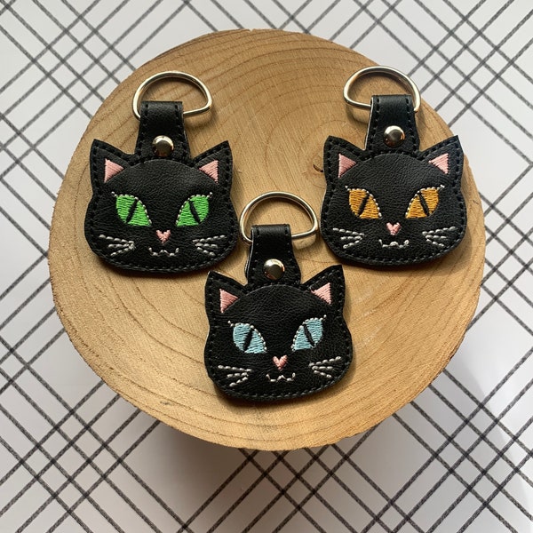 Black Cat Keychain | Halloween key fob | Cat lover charm | Green Eyed kitty | Multiple colors available | custom handmade keyring | vinyl