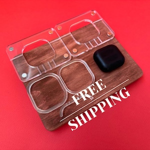 Modello per stampaggio a umido per Apple AirPods 4. Modello in acrilico per custodia per Apple AirPods 4. Strumenti per creare una custodia in pelle per AirPods.