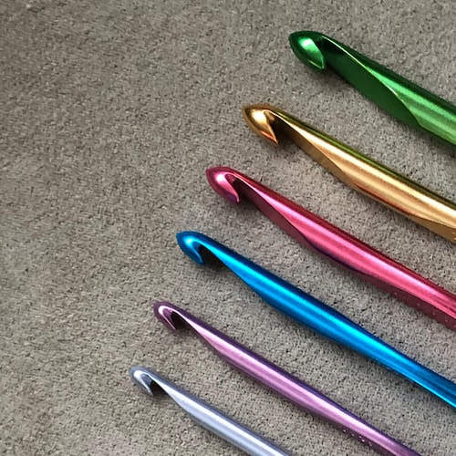 Susan Bates Lot De Crochets Ergonomiques En Aluminium Doux Tailles