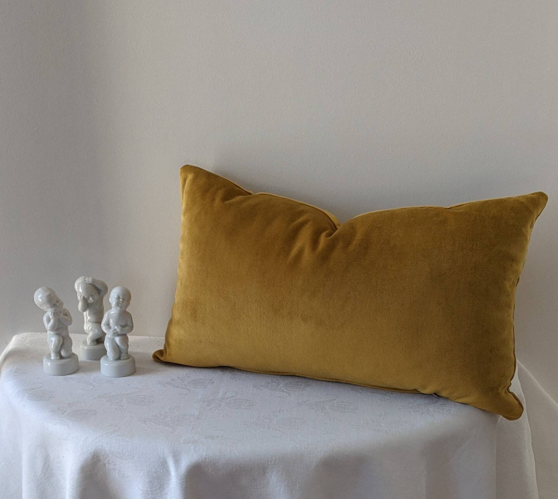 Velvet Rectangular Rectangle 52x32 Cm Cushion Cover Mustard