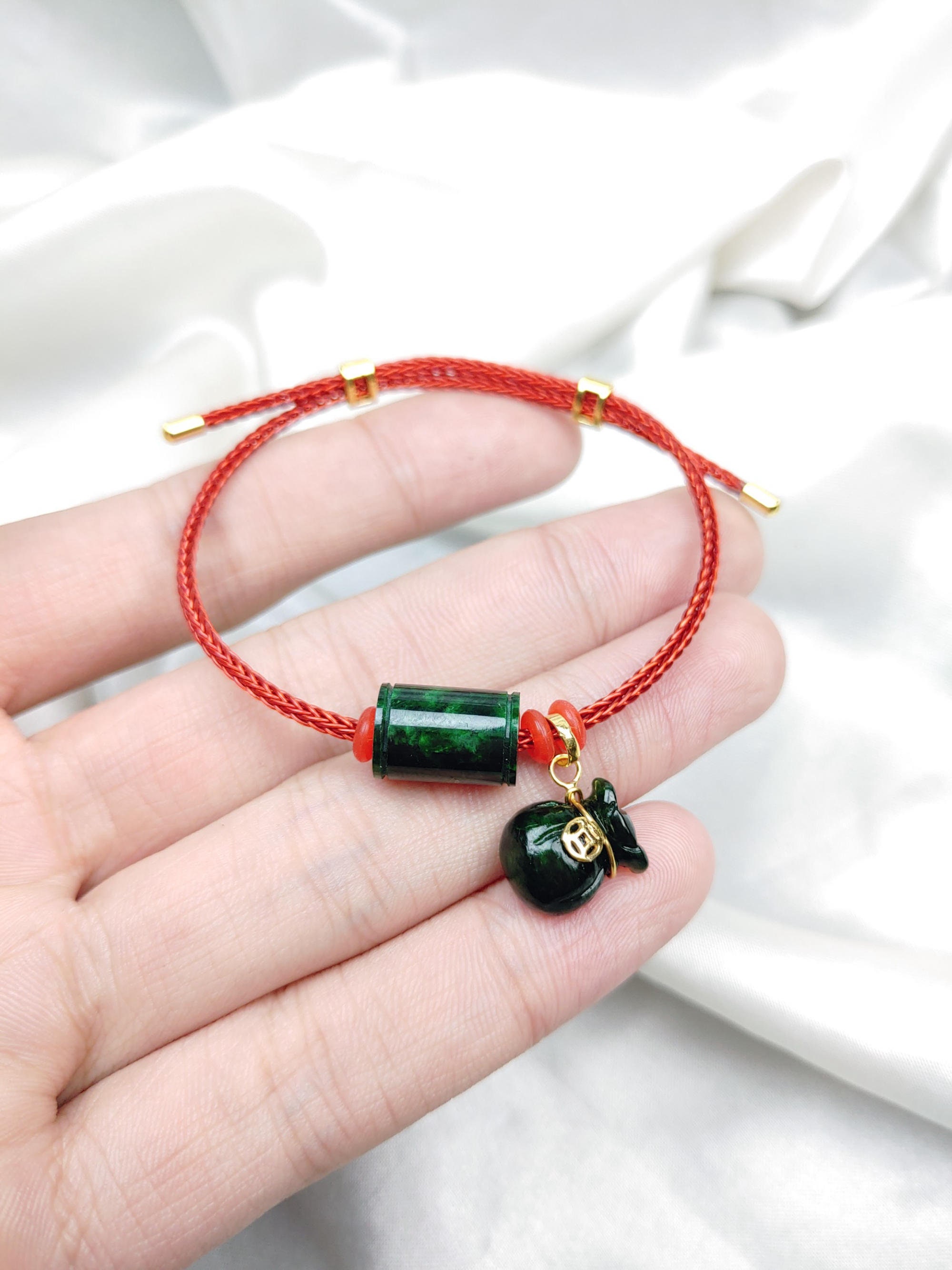 Mulany MB8004 Green Jade with Silver Money Bag Charm Healing Bracelet
