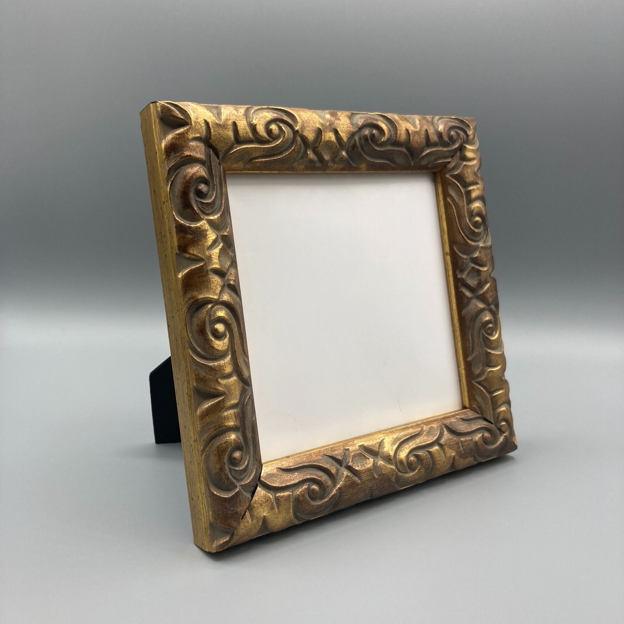 GOLD Plate Float 5x5/4x4 Frame - Picture Frames, Photo Albums, Personalized  and Engraved Digital Photo Gifts - SendAFrame