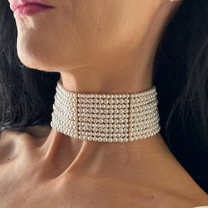 Elegant Pärlkrage Uttalandeprydnad Formell Klädsel Bröllopsaccessoar Halsdetalj Guldfinish Anpassad Längd Chokerstil Rutmönster Brudklänning