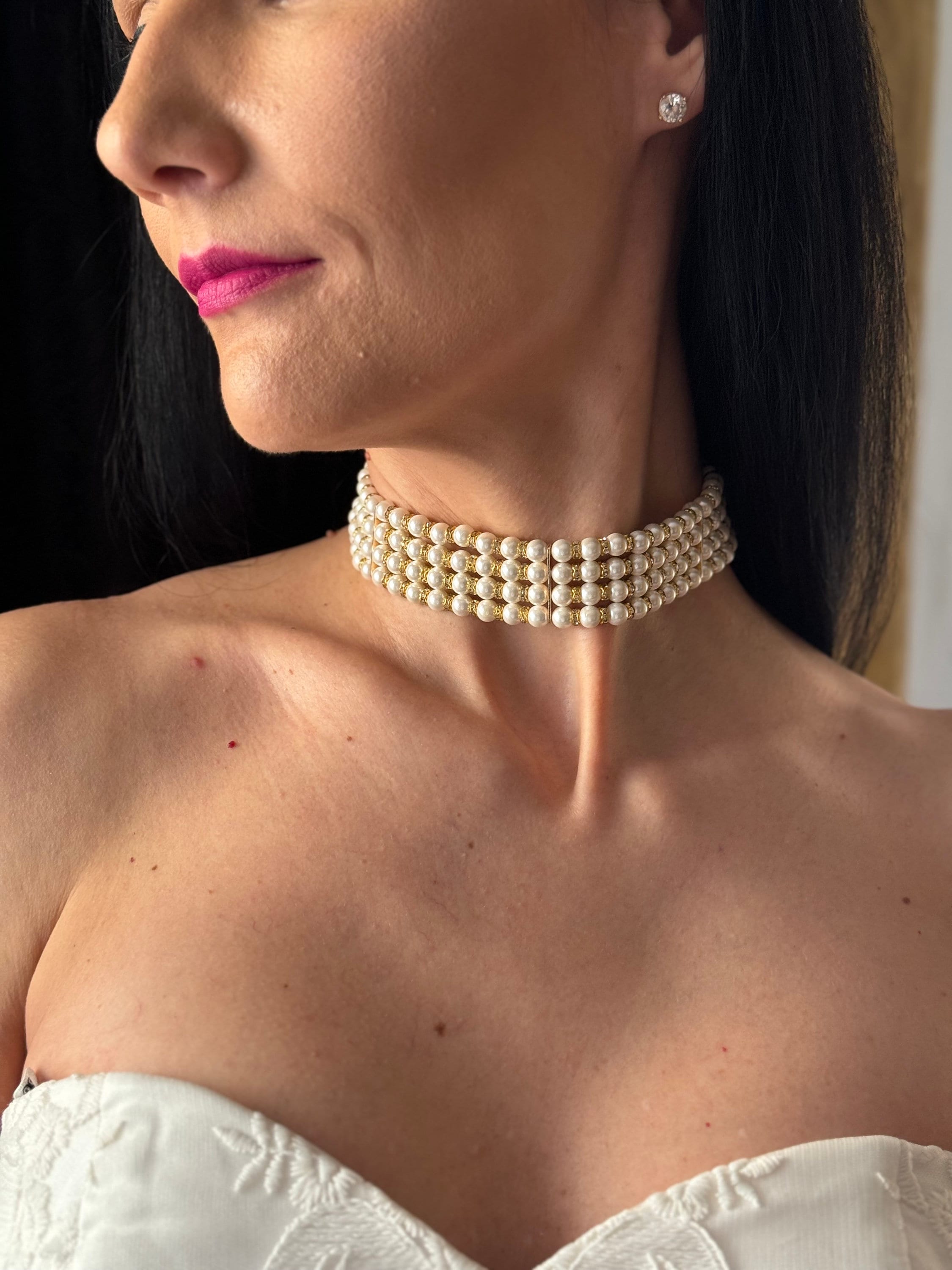 Choker Necklace With 4 Layers of Pearls and Gold or Silver