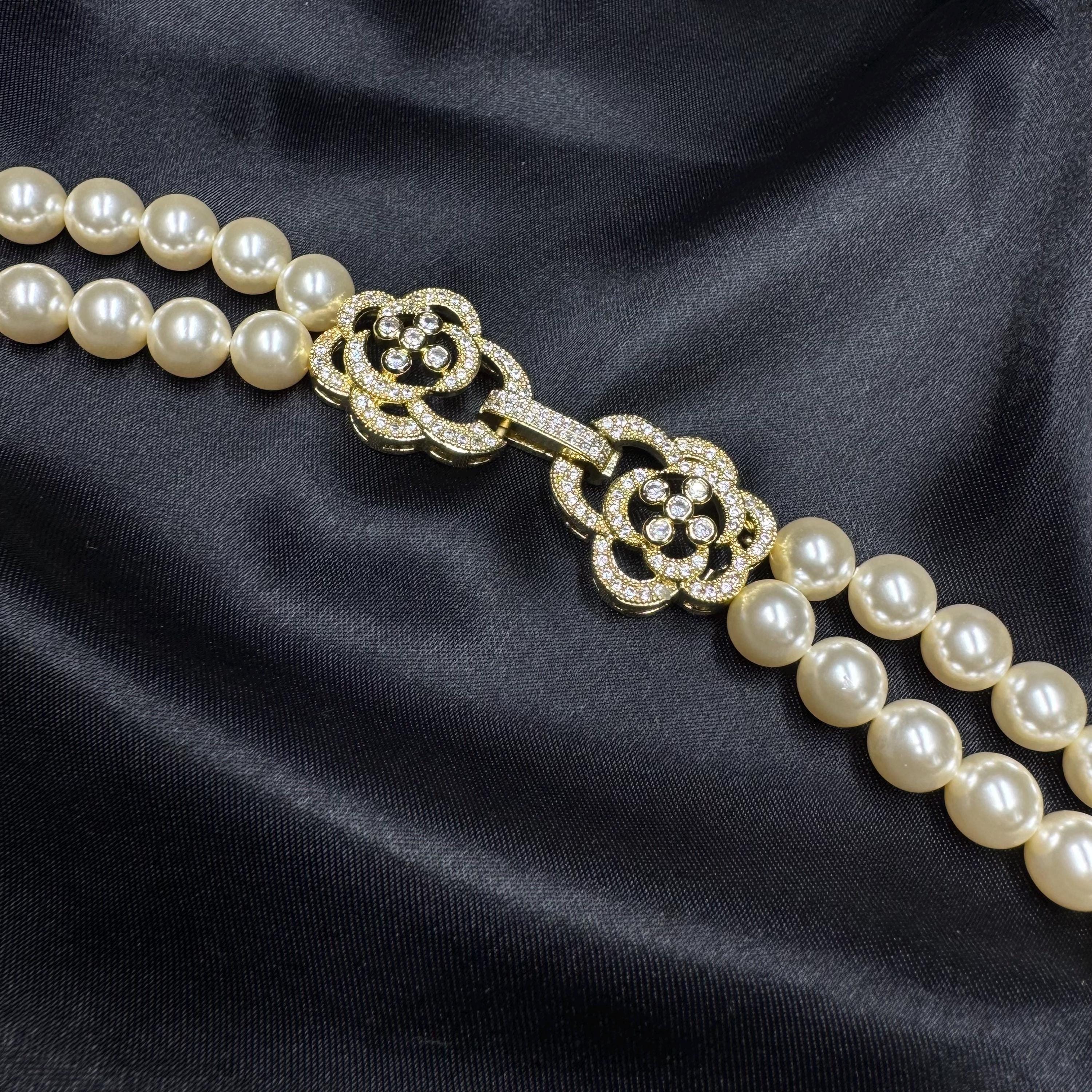 Double Layer Pearl Necklace Vintage Style Accessory Ivory  display picture 1