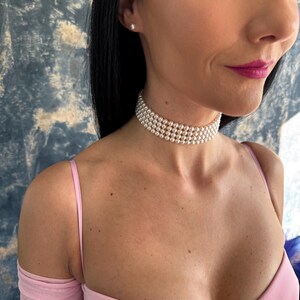 Bridal Pearl Choker Necklace Wedding Jewelry Elegant Layered Four Row Collar Vintage Inspired Pearls Cocktail Party Retro Fashion Neckpiece