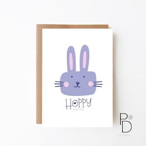 Cartão Hoppy Coelhinho Roxo de Páscoa - Cartão Para Páscoa + Cartão Divertido + Opção de Download Digital + Cartão Para Crianças + Cartão de Páscoa Roxo + Primeira Páscoa