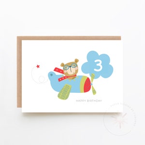 Carte d'anniversaire personnalisée pour enfant - Carte d'anniversaire pour les tout-petits + Carte ours dans l'avion + Carte vierge + Carte personnalisée + Carte d'âge amusante pour les enfants