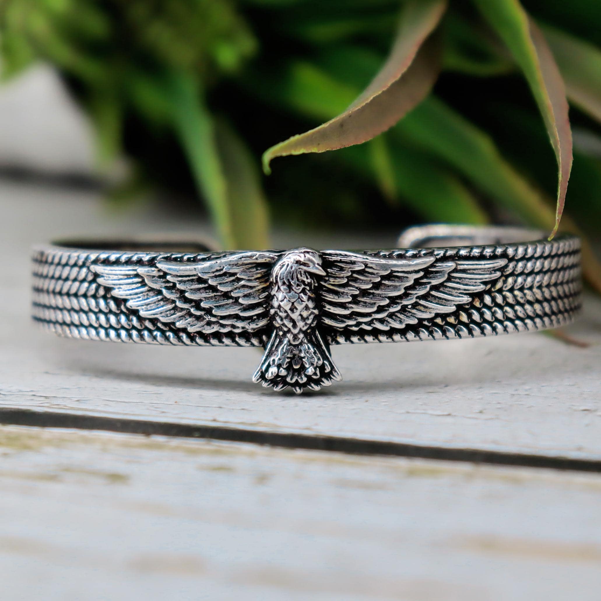 スターリングシルバー イーグルバングル：オープンカフ、フェザー