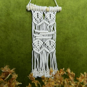 Beginner macrame wall hanging pattern pdf, Bohemian tapestry, Cute handmade gift