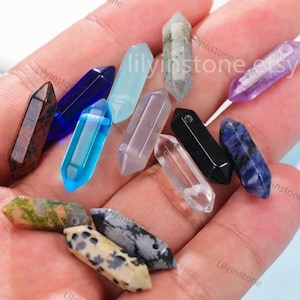 Ciondoli a punta mini con fori superiori da 0,8 pollici, 40 tipi di perline a punta di quarzo, pendenti per collane a punta fai da te, perline di quarzo per la creazione di gioielli