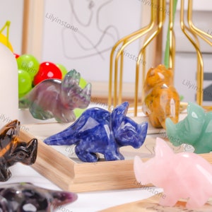 2.8inch ,Natural Crystal Triceratops Figurine,Home Decor,Healing Crystal,Animal Model,Crystal specimen,Styracosaurus Model ,Dinosaur model .