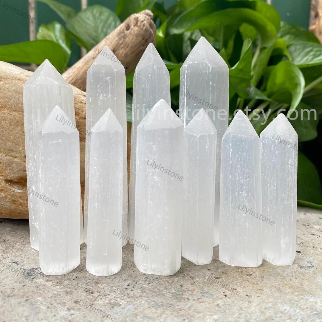 Quartz Column 2.8-4.2inches High, Gypsum Quartz Column Tower. High Quality Gypsum ...