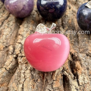 Rainbow crystal apple Decor, Rose quartz apple Carving, Crystal Gift , Hand Carved Gemstone apple , Christmas Apple, Wholesale .