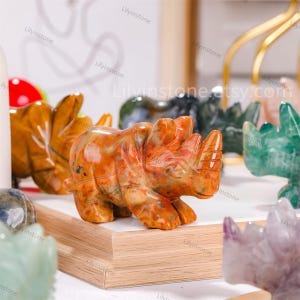 2.0inch ,Natural Crystal Rhinoceros Figurine, Healing Crystal, Animal Decor Gifts, Carving Gemstone Rhino Decor ,Crystal Animal,Home decor.