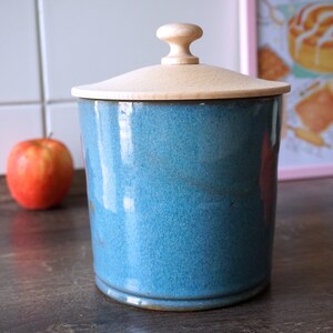 Cookie jar, ceramic, wooden lid, storage box made of hand-made ceramic with turned beechwood lid,