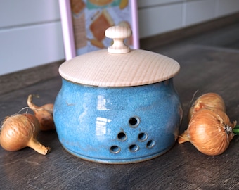 Large ceramic onion pot with turned wooden lid