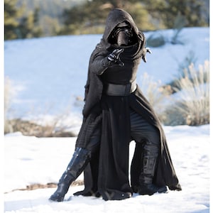 Genuine Leather Kylo Ren Cosplay Costume, Mandalorian Kylo Ren Costume for Halloween Party