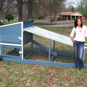 Movable Chicken Coop Plans PDF -10&#39;x4&#39; - Chicken tractor digital plan - Backyard Chicken Hutch