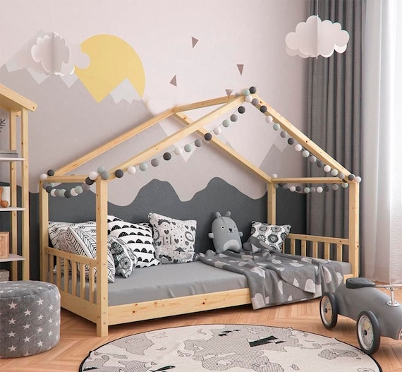 Lit double avec plans de rails, Lit de maison en bois pour enfants