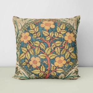 William Morris Floral Print Pillow: Arts & Crafts Throw Pillow