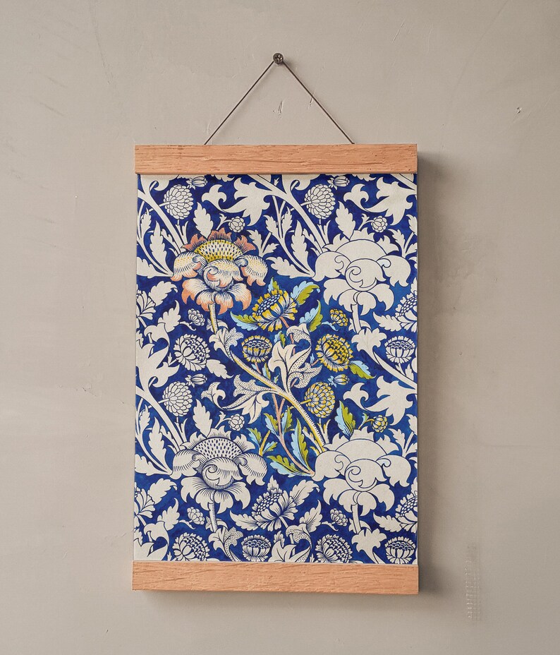 Cartel de flores maximalistas, arte de pared con patrón floral de chintz azul y burdeos, conjunto de dos estampados florales antiguos, decoración única de la habitación imagen 4