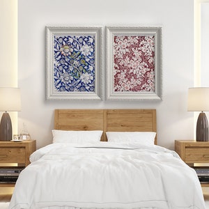 Cartel de flores maximalistas, arte de pared con patrón floral de chintz azul y burdeos, conjunto de dos estampados florales antiguos, decoración única de la habitación imagen 3