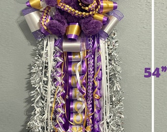 Deluxe single Homecoming mum! - PLEASE Inbox Me before purchase! Personalizing is available for pre-order.