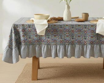 Nappe Bleu Air Force en Coton avec Impression Florale au Bloc et Volants, Housse de Table Rectangulaire, Déco Bohème Cottagecore